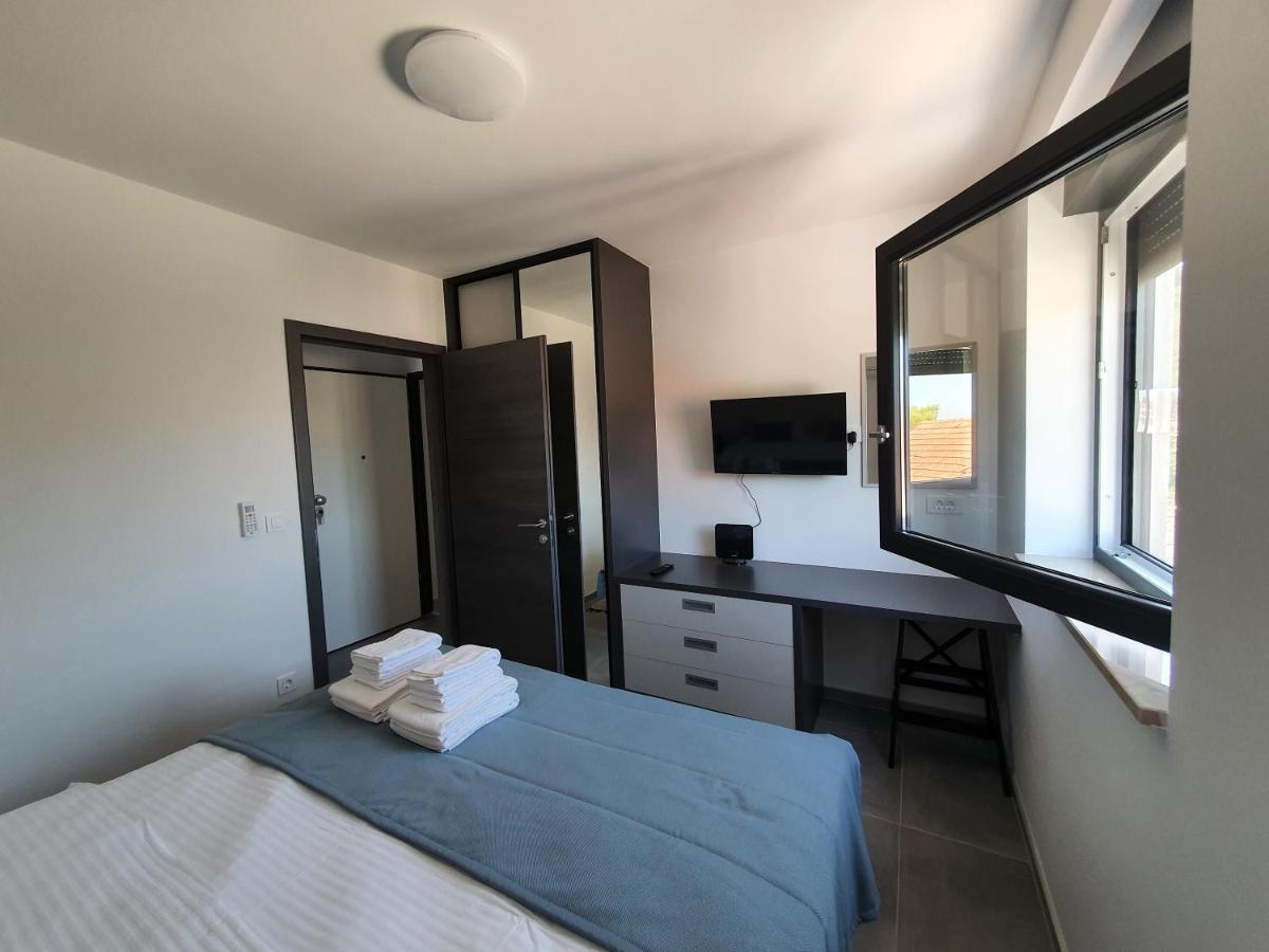 Apartmani Nerium Loviste Exterior photo